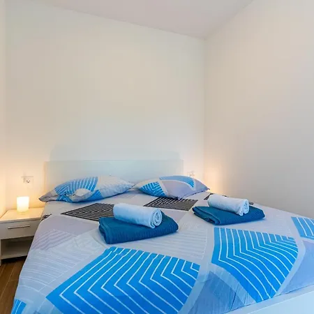 New 4 Star M&a In Town 3*