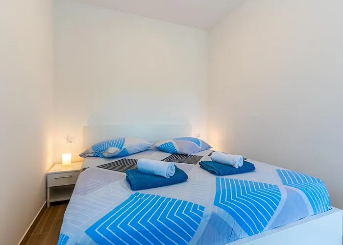 New 4 Star M&a In Town 3*